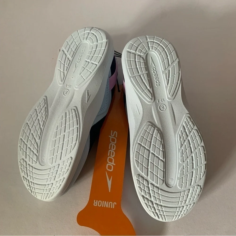 NWT. SPEEDO Kids Navy and Pink Water Shoes